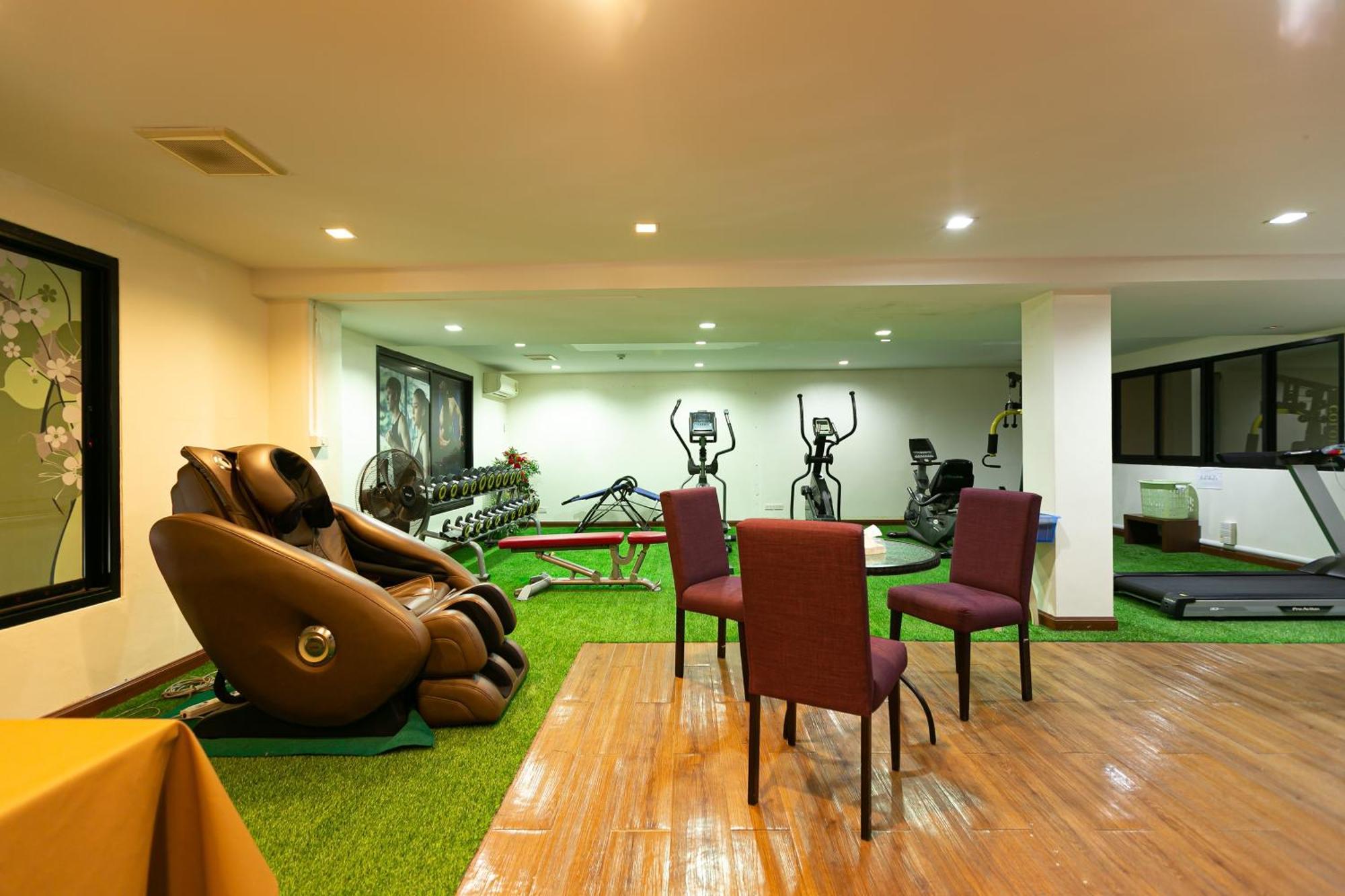 Grand Ratchapruek Hotel Pak Kret Buitenkant foto