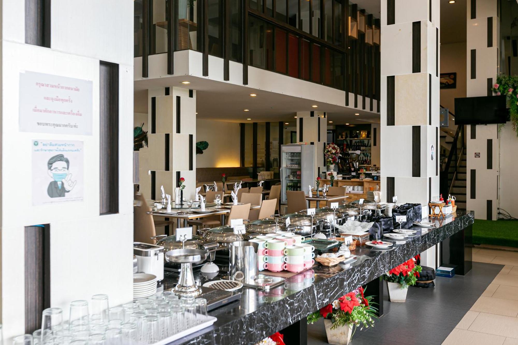 Grand Ratchapruek Hotel Pak Kret Buitenkant foto